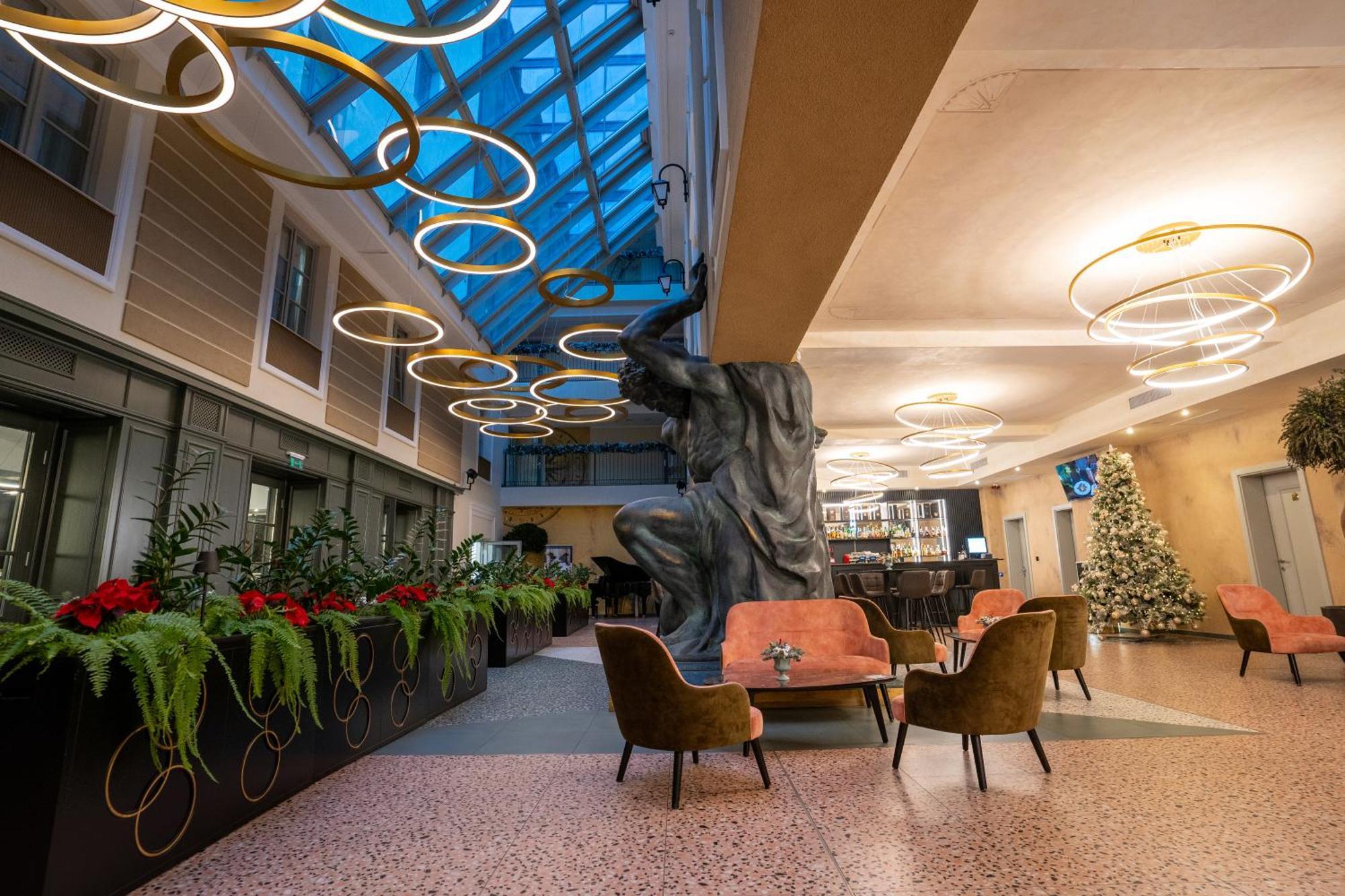 Atlas Hotel Timişoara Exterior foto